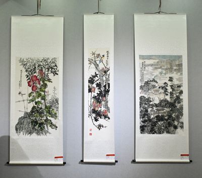 丹青韻長(zhǎng)·翰墨生輝——2025年天水市文化館迎新春職工書(shū)畫(huà)作品展暨文化經(jīng)紀(jì)人服務(wù)深化交流活動(dòng)